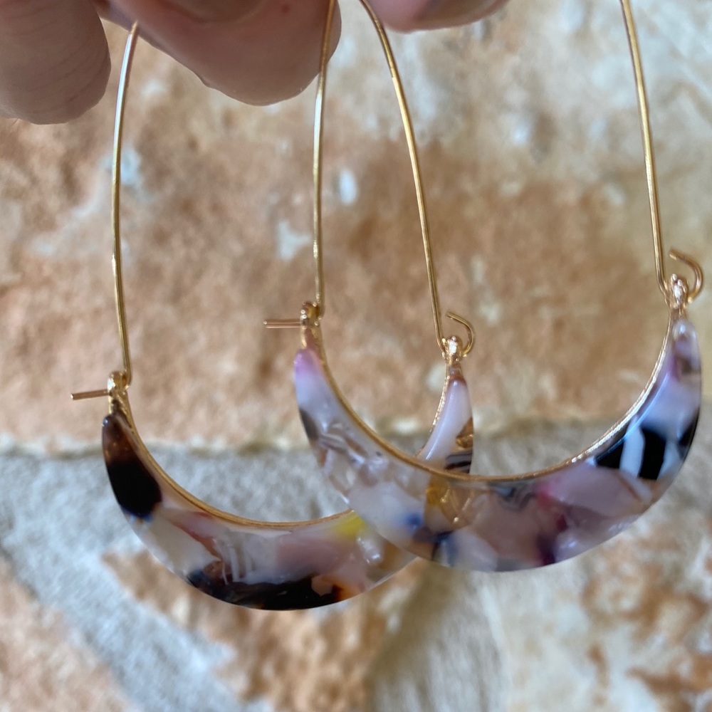 Crescent Hoop Resin Earrings - Picture 5 of 5